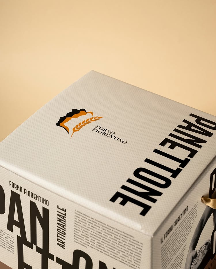 Il coperchio della scatola con il logo Forno Fiorentino